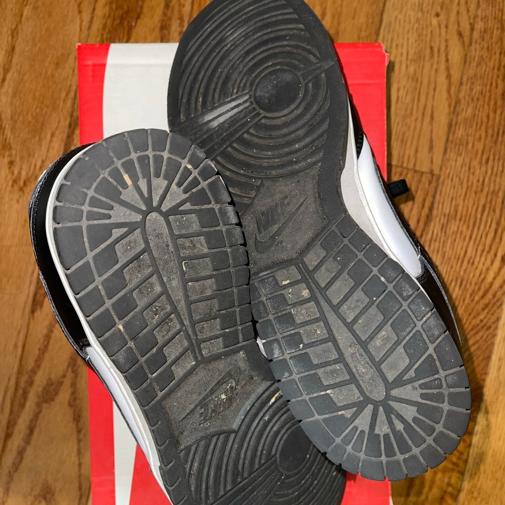 Nike dunk lows Black and White Sneakers size 8.5 men’s used comes with og box - Picture 6 of 10